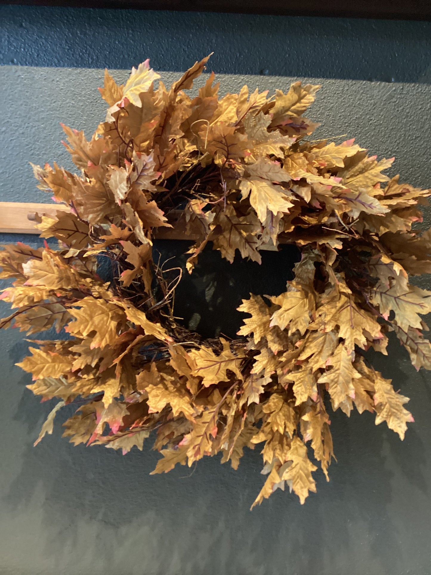 24” Oak Brown and Tan Leaf Wreath