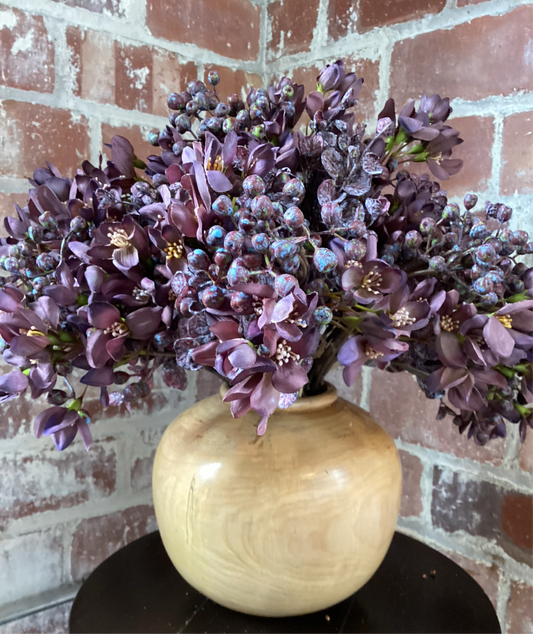 Hydrangea Eucalyptus Berry Bundle