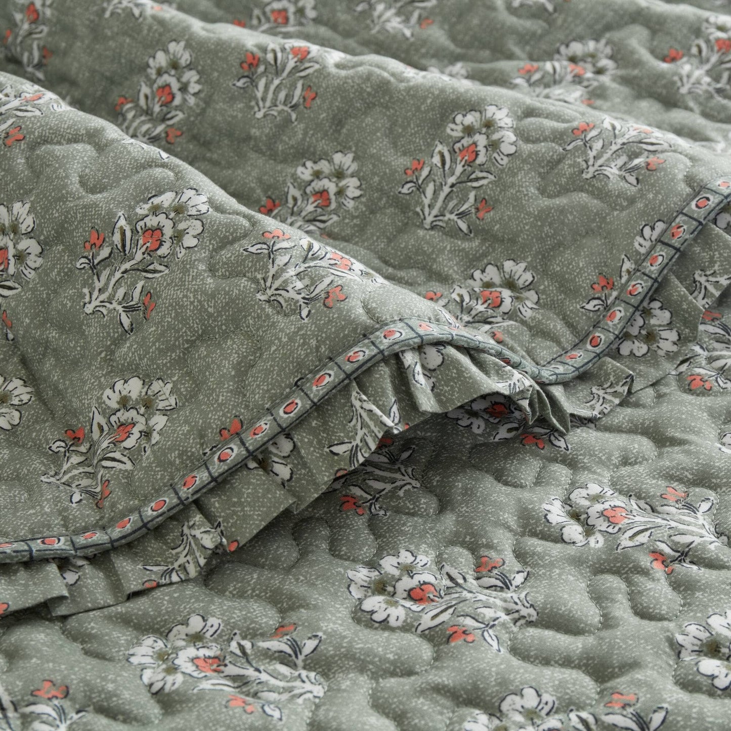 3pc Ruffle Printed Vermicelli Stitched Quilt Set, Sage Green