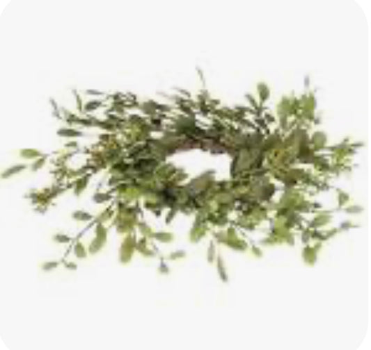English Boxwood Candle Ring -1.5"