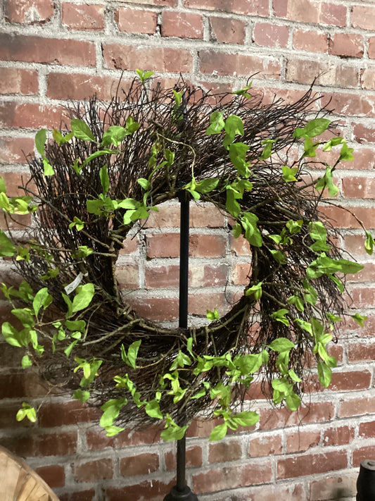 Twiggy Leaf Wreath Green 24”