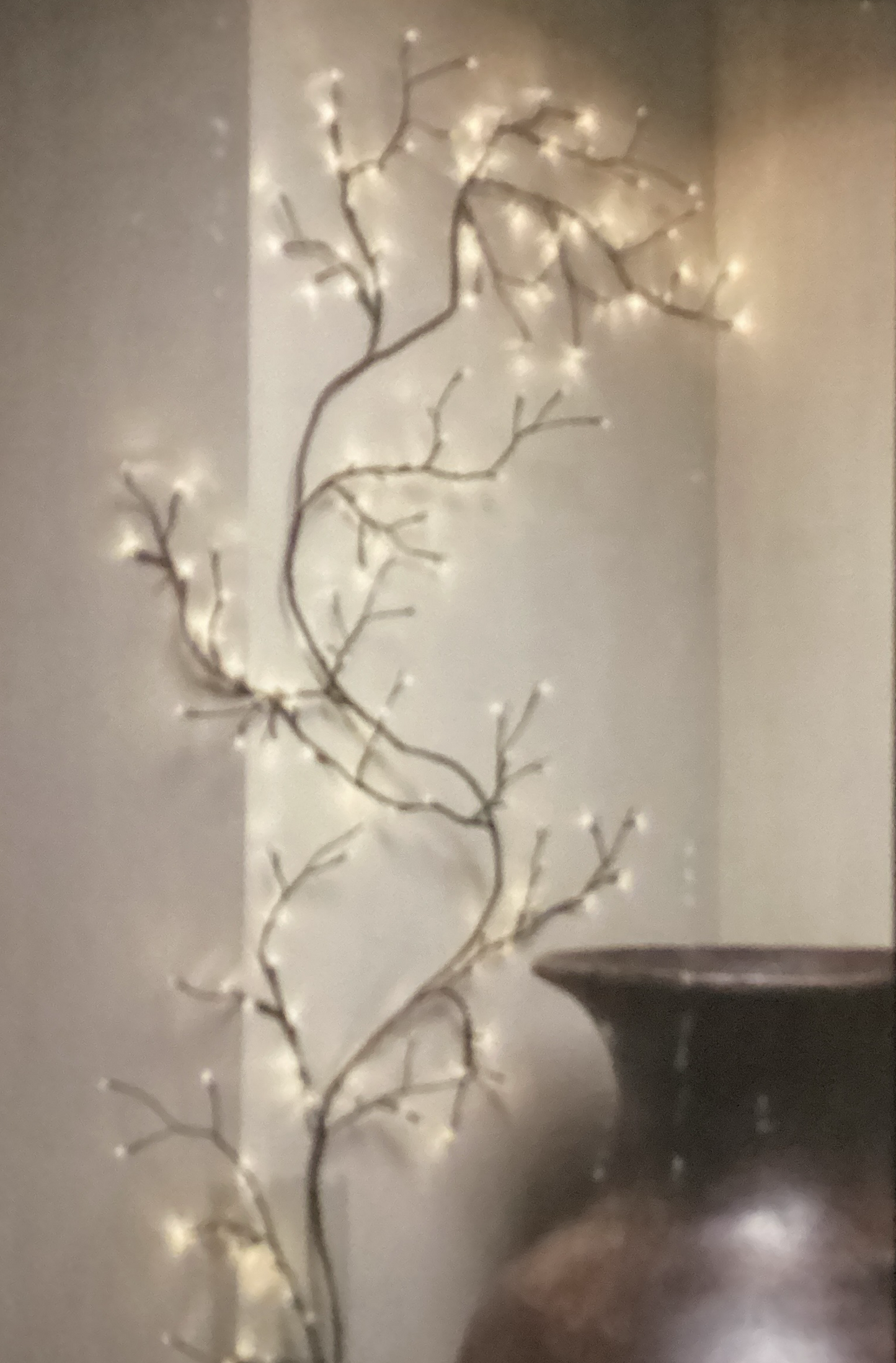 90” Illuminated Willow Vine with Timer