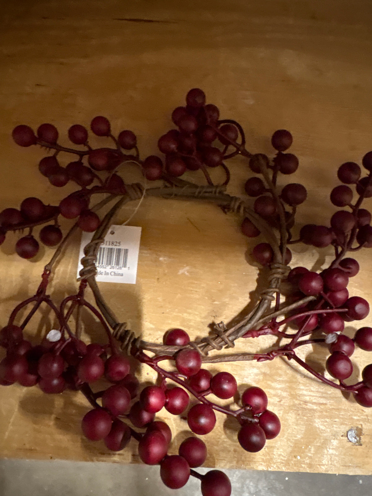 Burgundy Mountain Berry Candle Ring -3.5"